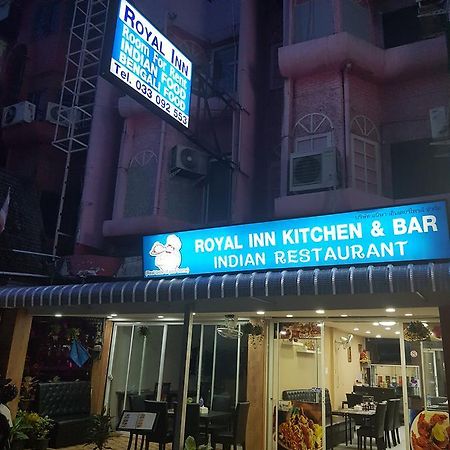 Royal Inn Kitchen And Bar Pattaya Exteriör bild