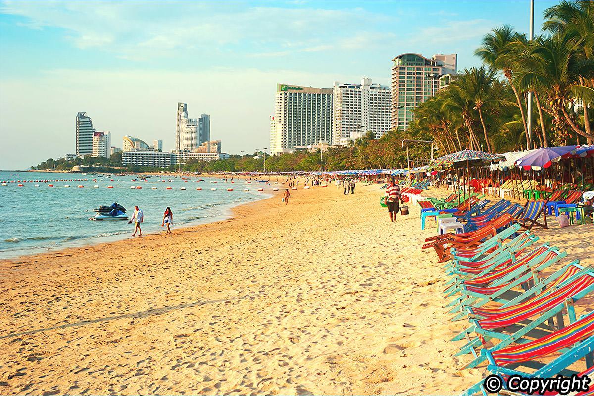 Royal Inn Kitchen And Bar Pattaya Exteriör bild